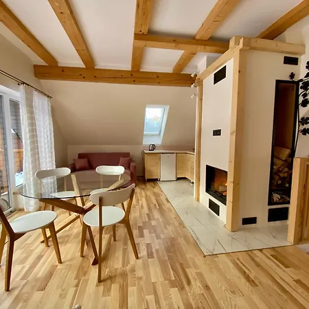W Dolinie Modrzewi Apartman Kamienna Góra