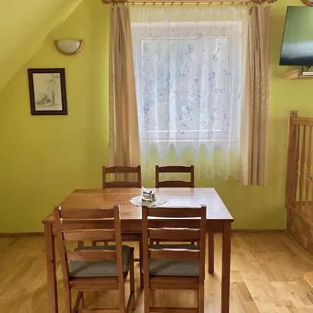 W Dolinie Modrzewi Kamienna Gora